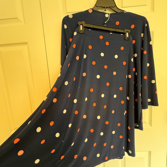 2pc skirt set - Picture 3 of 3